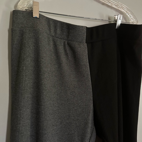 NWOT SHEIN Color Block Two Tone Leggings Plus 3X - Picture 2 of 3